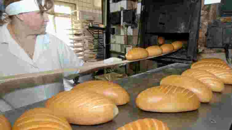 АМКУ рекомендує пекарям не піднімати ціни на хліб