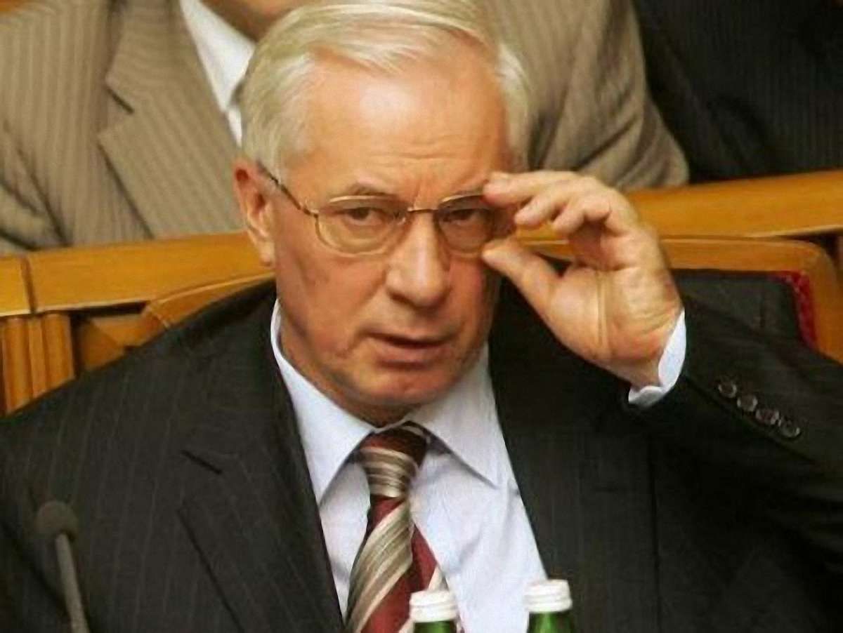 Азаров має найбільші шанси знову очолити уряд, - експерт