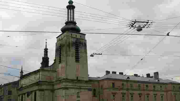 Чиновник Львівської ОДА хоче віддати Музей Пінзеля державі