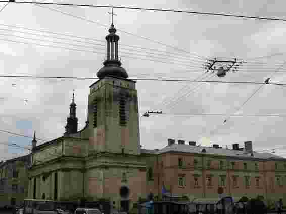 Чиновник Львівської ОДА хоче віддати Музей Пінзеля державі