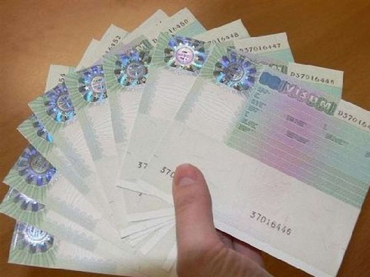 Цьогоріч польське консульство у Львові видало вже 310 тис. віз