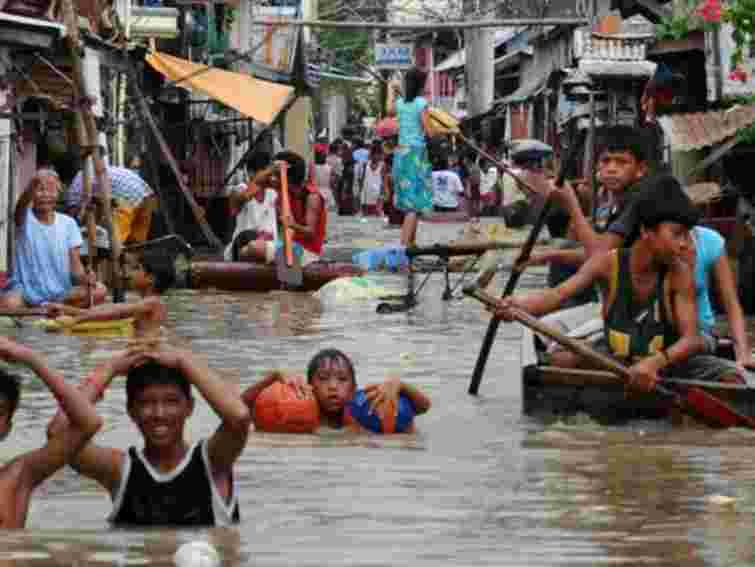 Через тайфун на Філіппінах загинули понад 200 людей