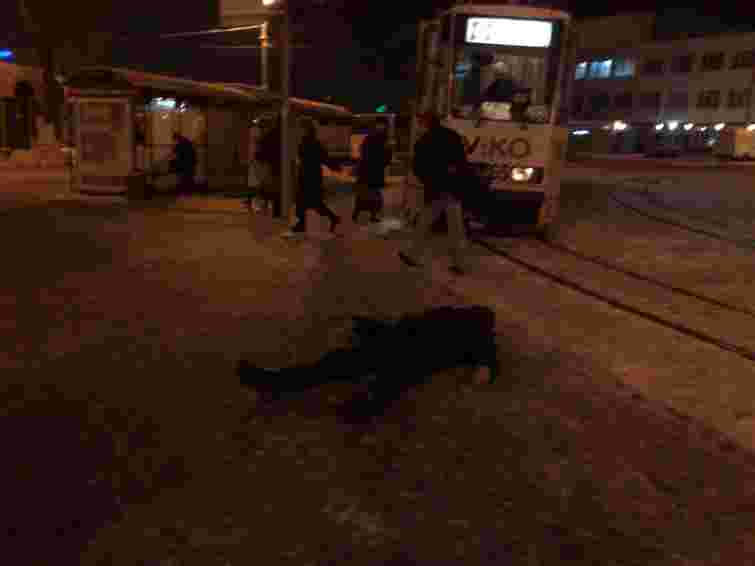 У Львові біля залізничного вокзалу знайшли тіло чоловіка