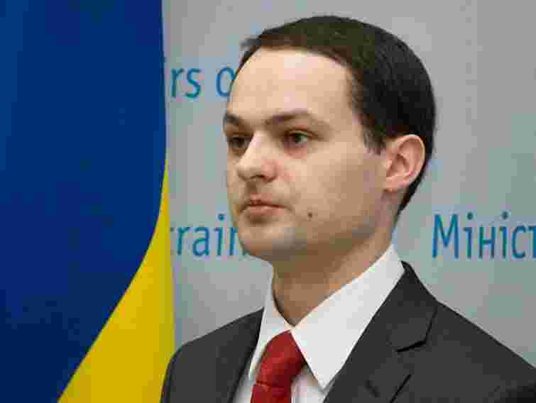 МЗС просить українців уважно вибирати авіакомпанії