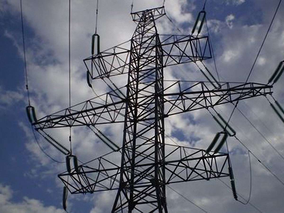 В Україні через негоду знеструмлено 415 населених пунктів