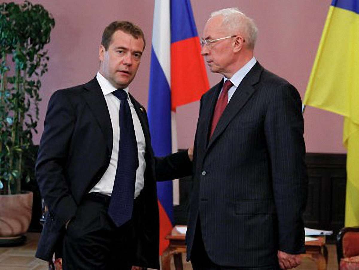 Медведєв вже привітав Азарова з призначенням прем'єром 