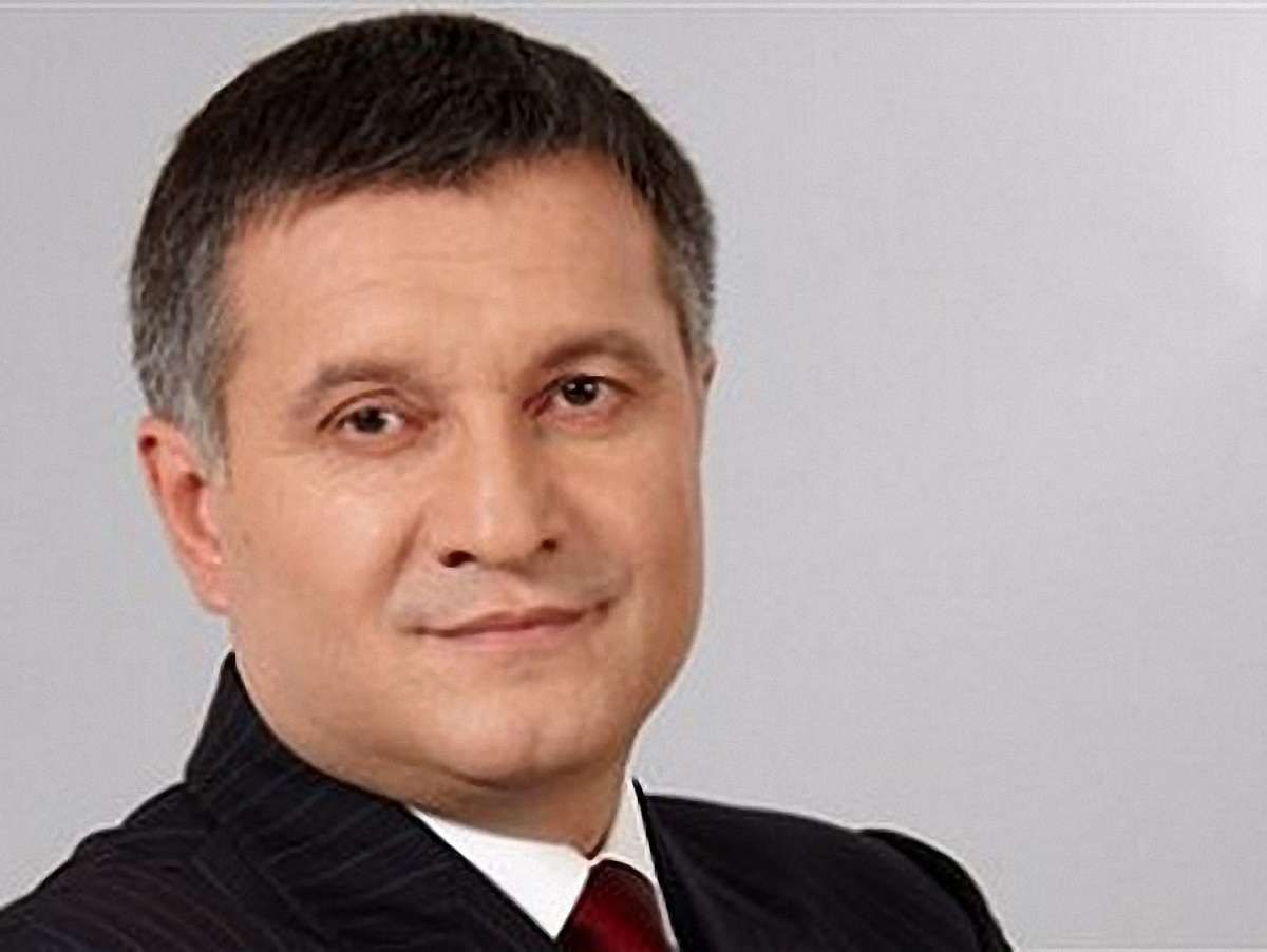 Скасування депутатської недоторканості - це лише риторика ПР, - Аваков