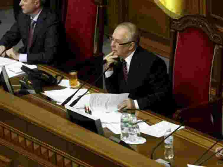 Комуністи пояснили, чому голосували за Азарова