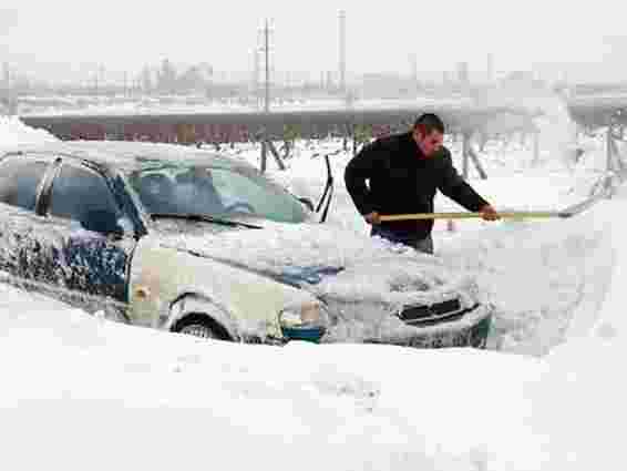 В Україні 510 авт застрягли в снігових заметах