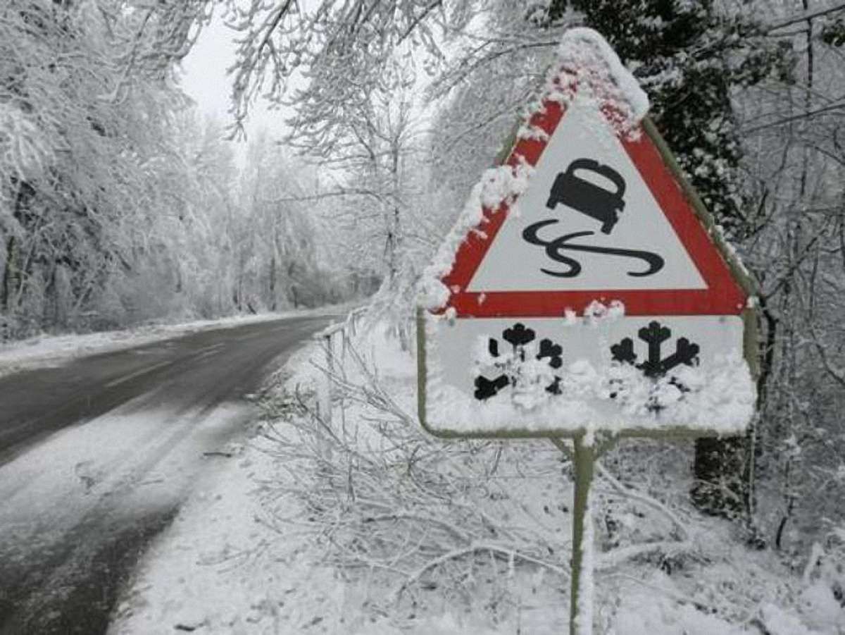 Львівських водіїв просять оминати центр міста