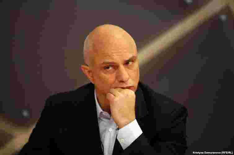 Суд заборонив Тимошенку розпоряджатися своїми акціями