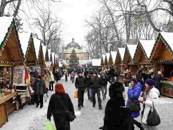 Мер Львова: Місто очікує на Різдво тисячі туристів