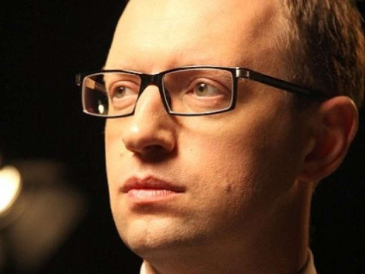 Янукович не має повноважень підписувати документи про вступ до Митного союзу,  – Яценюк