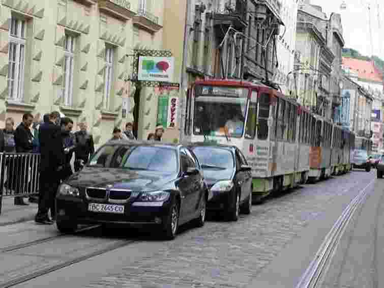 Через авта на коліях на 8-10% зменшилось трамвайних рейсів 