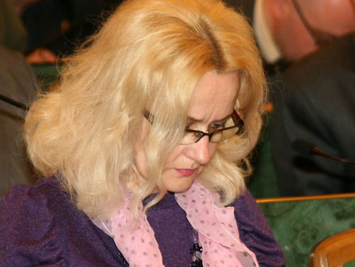 Фаріон вручила би Герман «Гран-Прі за пустомельство»