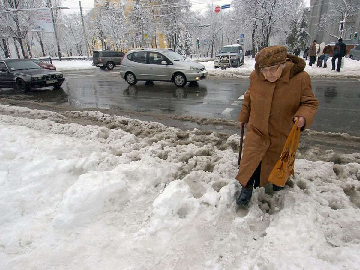 Вчора у Львові з вуличними травмами госпіталізували 11 осіб