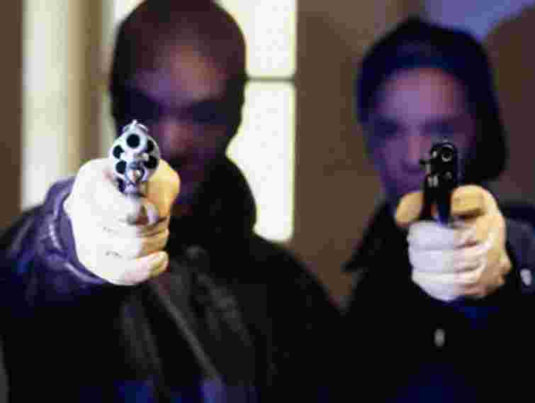 У Миколаєві троє невідомих пограбували банк