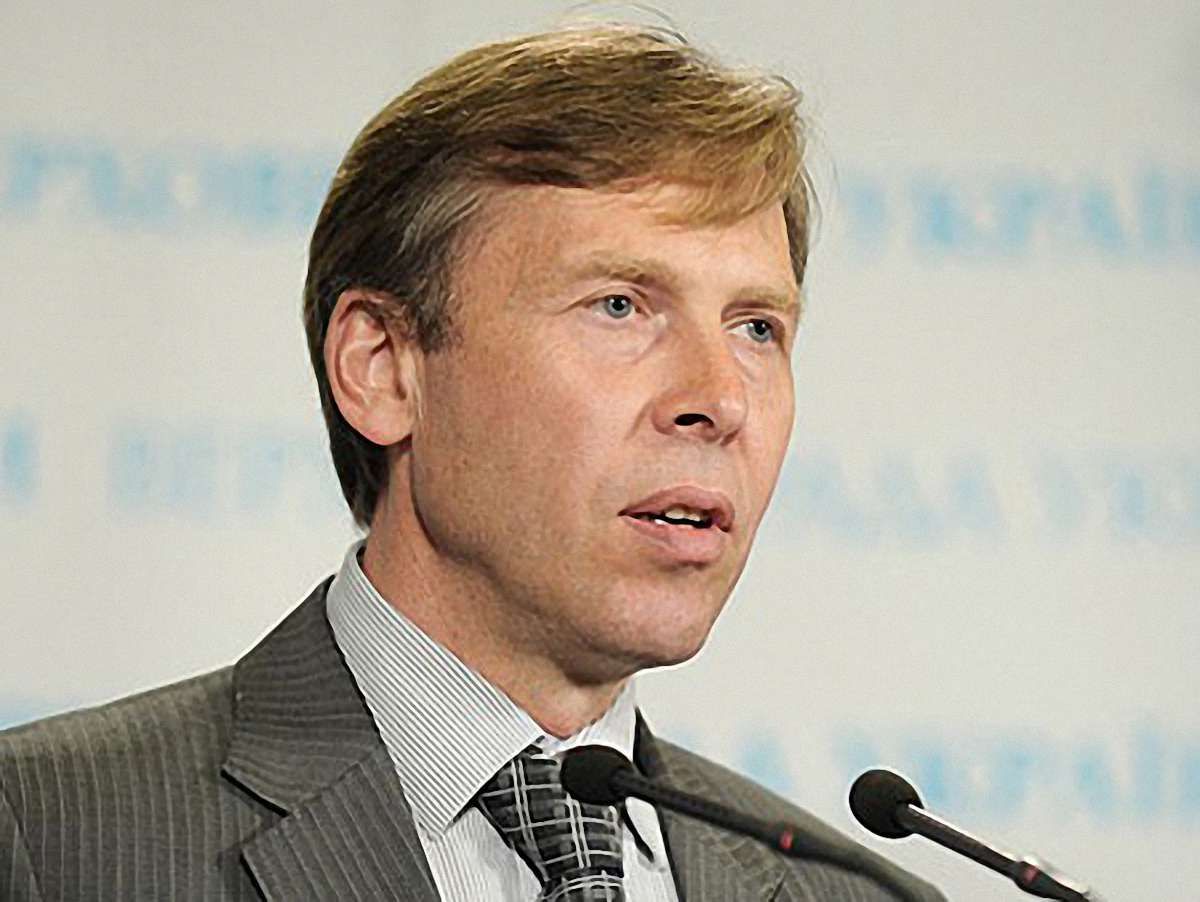На наших літаках не літають, а Янукович купує Boeing, – Соболєв