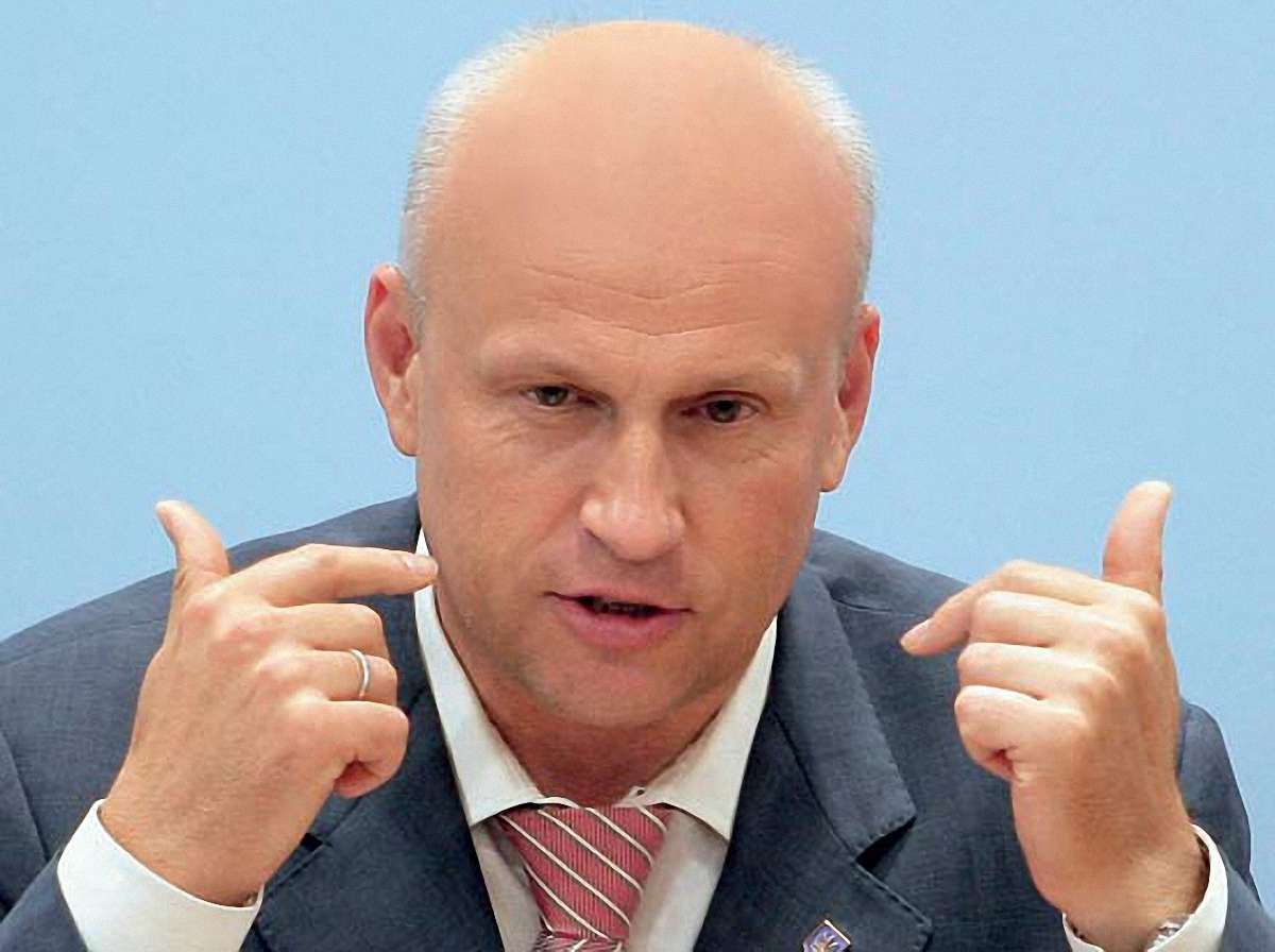 Експерт: Сьогодні ми вибираємо між авторитаризмом і демократією