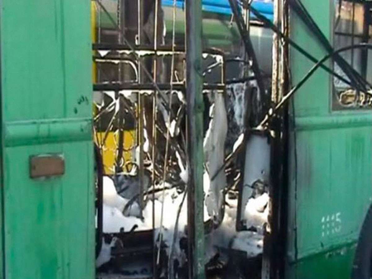 У Херсоні на маршруті загорівся тролейбус