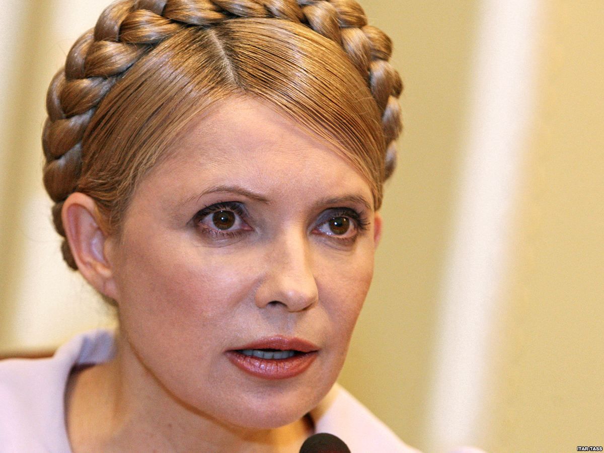 Тимошенко про новий уряд: Сім'я Януковича перемогла олігархів
