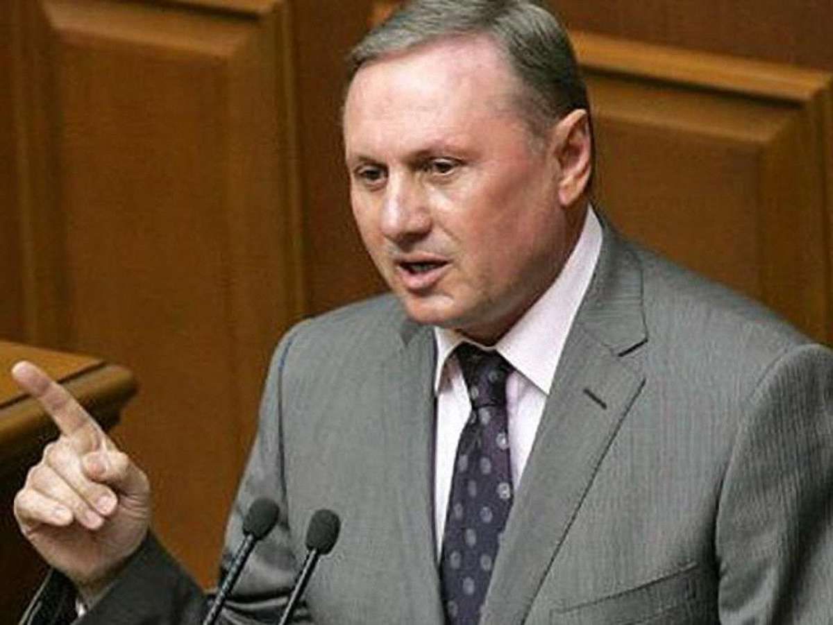 Єфремов запевняє, що завжди говорив на сесії українською