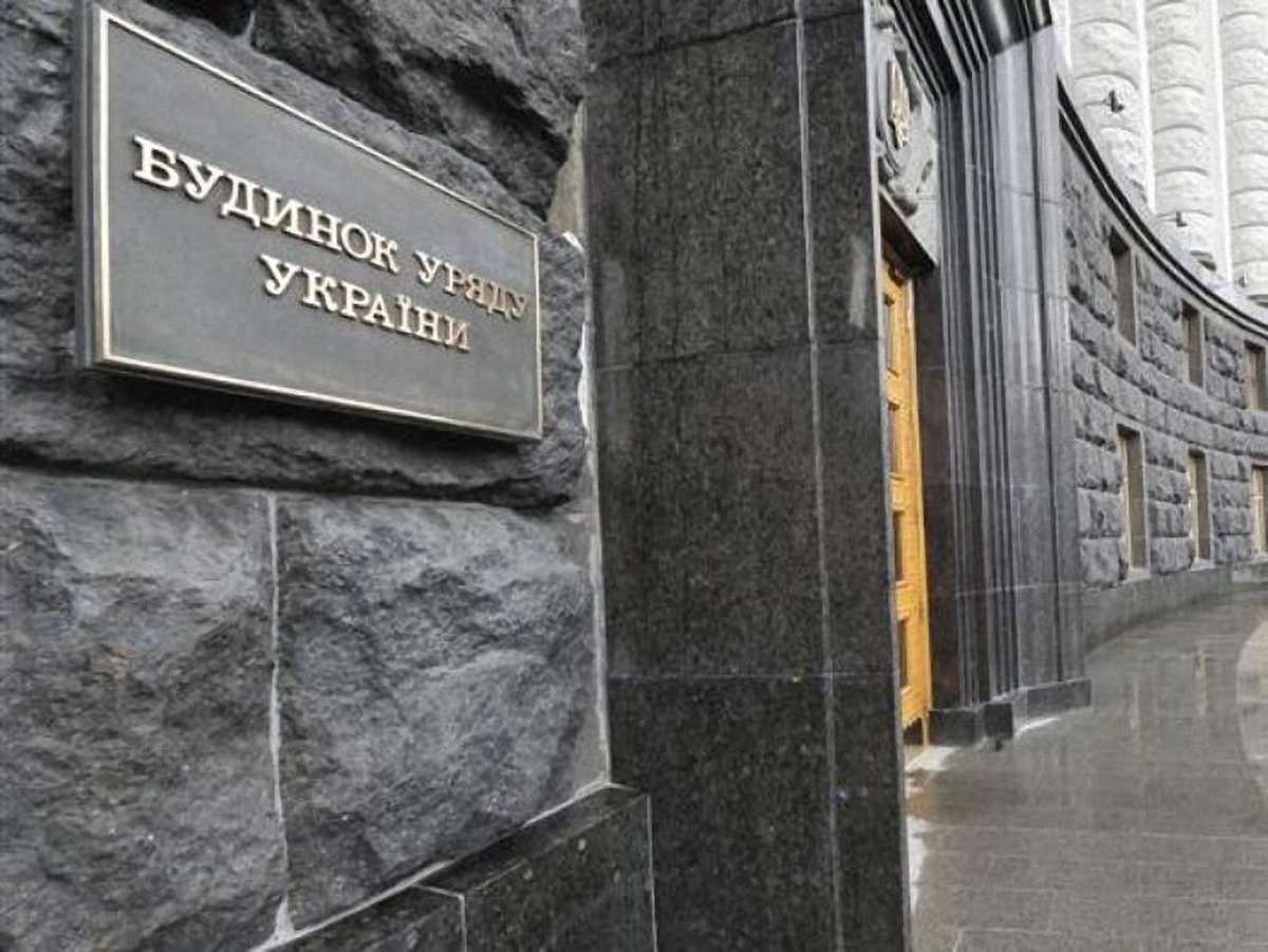 Третина міністрів нового Кабміну народились не в Україні