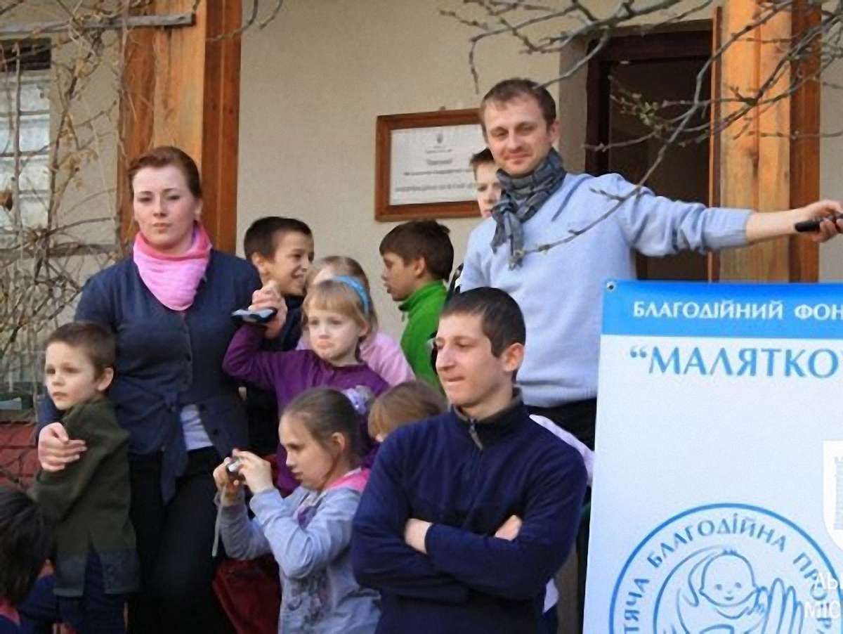 У Львові потребуючим дітям роздадуть одяг і взуття