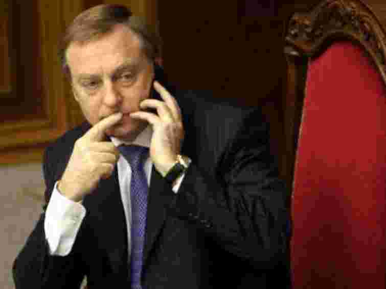 З 1 січня 2013 року в Україні набирають чинності 52 закони