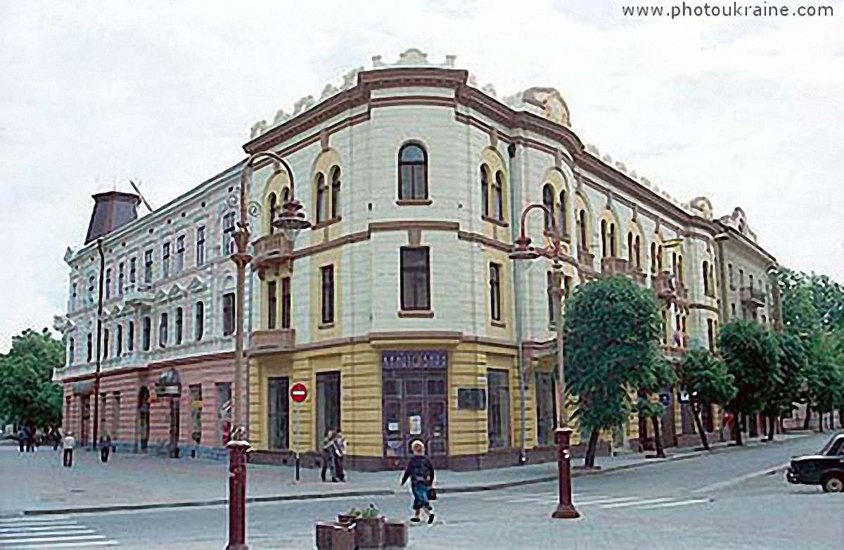 Івано-Франківськ пропонують перейменувати на Франківськ