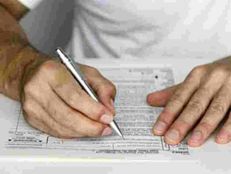 Податкова прийматиме декларації про доходи до 1 травня