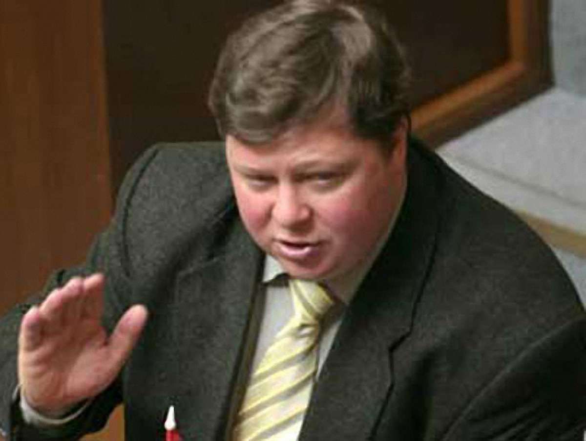 Комуніст пояснив, чому саме "Свобода" вигідна владі