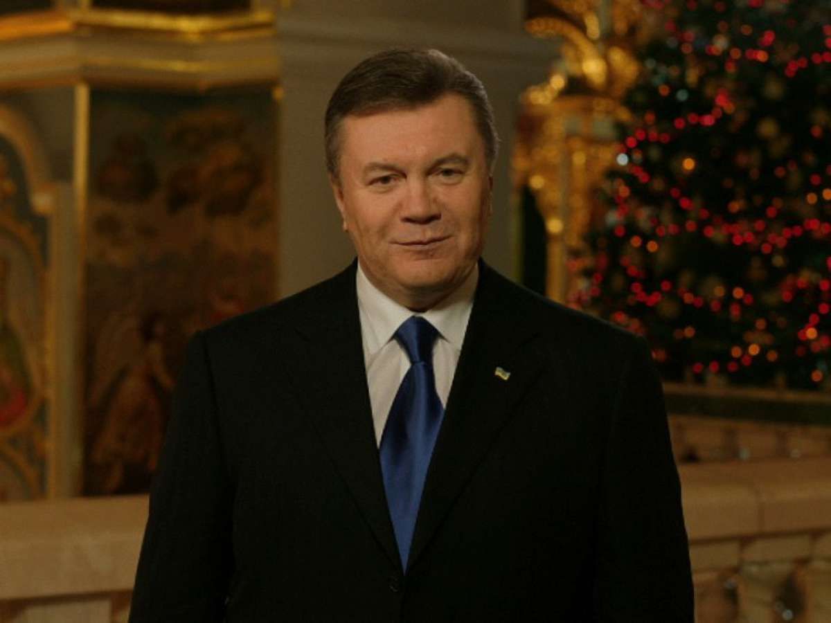 Віктор Янукович привітав українців з Різдвом Христовим 