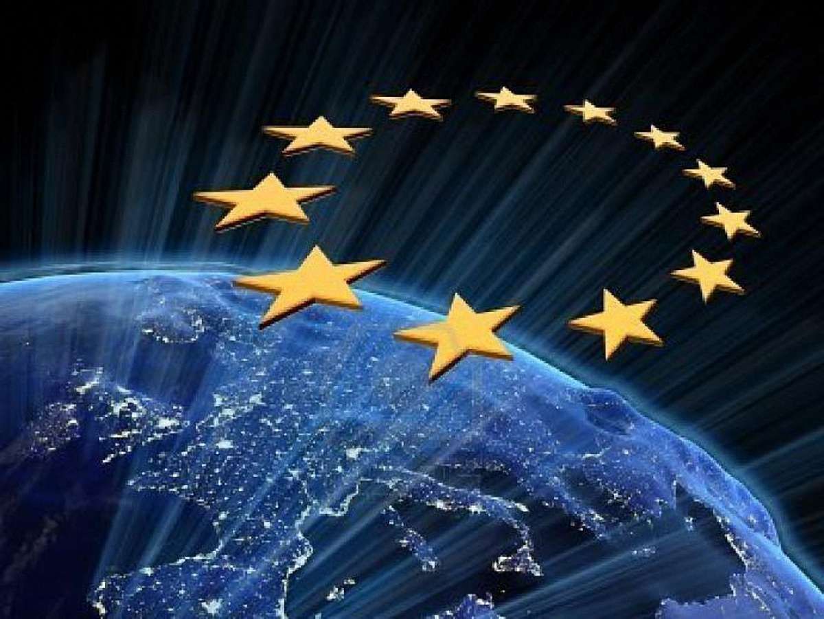 У ЄС хочуть 48% українців, у Митний союз - 40%, - опитування