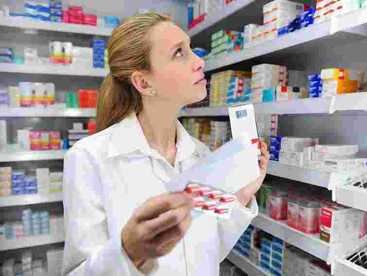 В Україні – дефіцит фармацевтів і провізорів