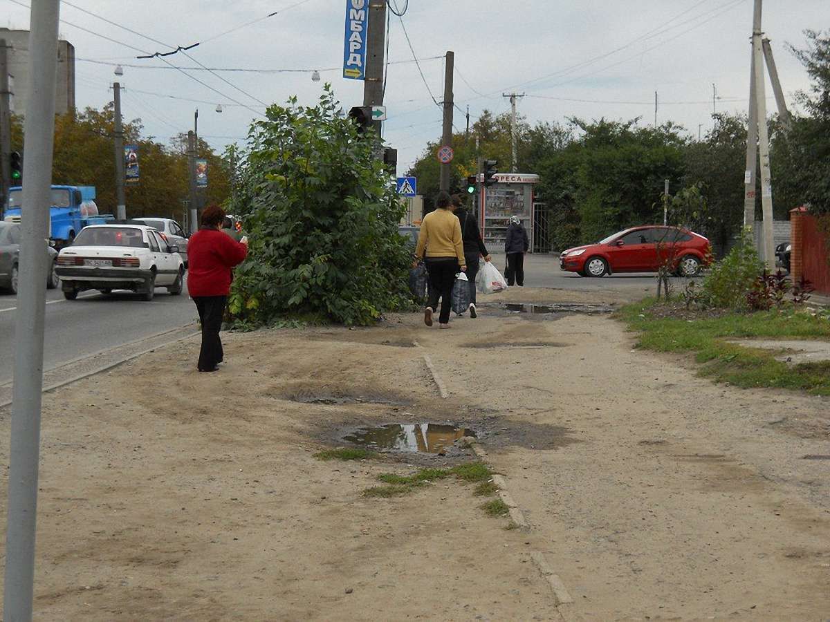 Весною у Львові візьмуться за ремонт тротуарів