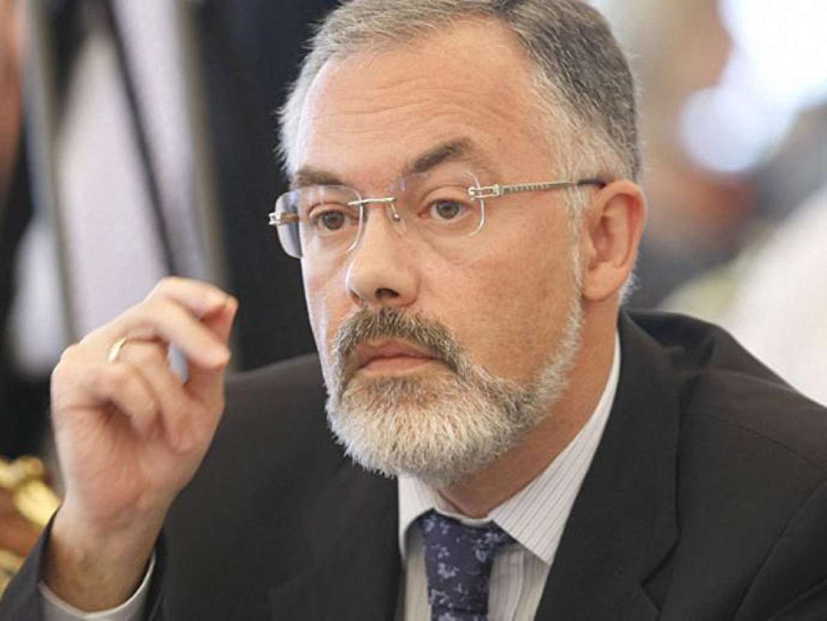 Табачник наказав проводити  конкурс з російської мови «Лукомор’я»