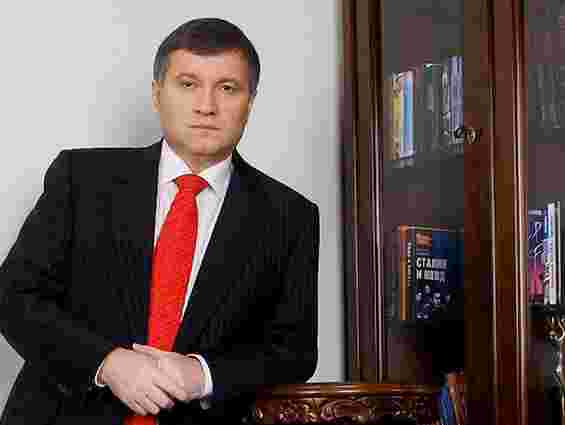Аваков прийшов до Тимошенко: головлікар проти