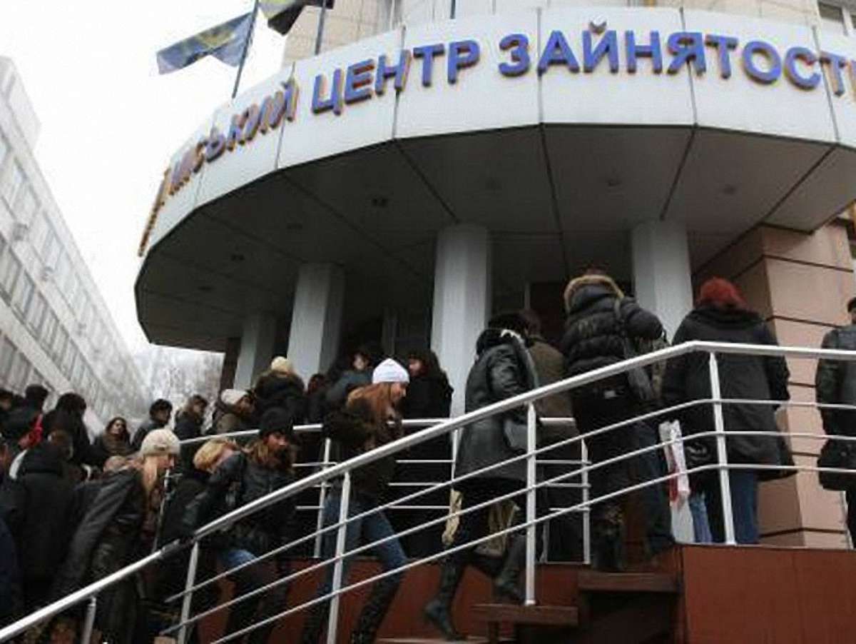 На Львівщині на одну вакансію претендують 14 безробітних