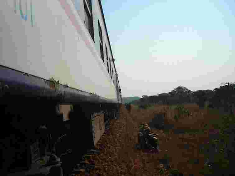 Потяг Ковель-Сарни протаранив підводу