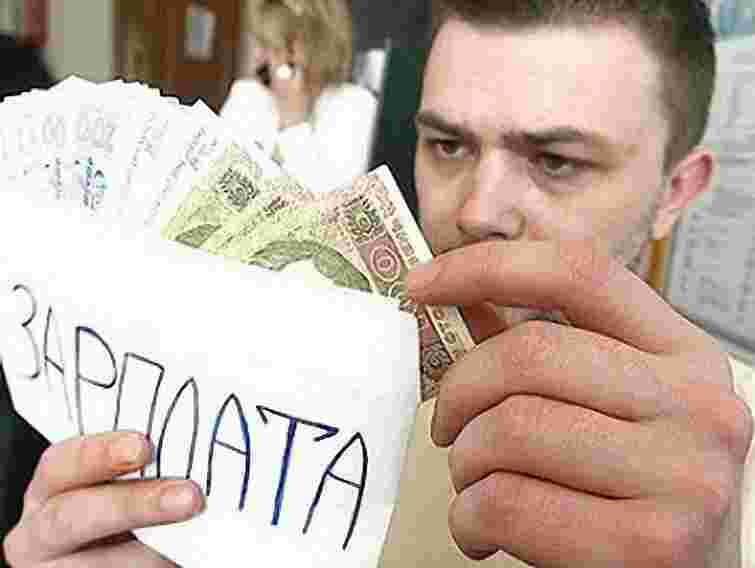 Торік податківці виявили 96 тисяч працівників без трудових  угод