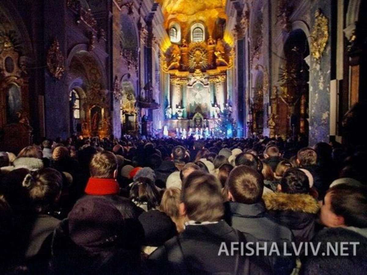 Концерти піккардійців зібрали 26 тис. грн для костелу Єзуїтів
