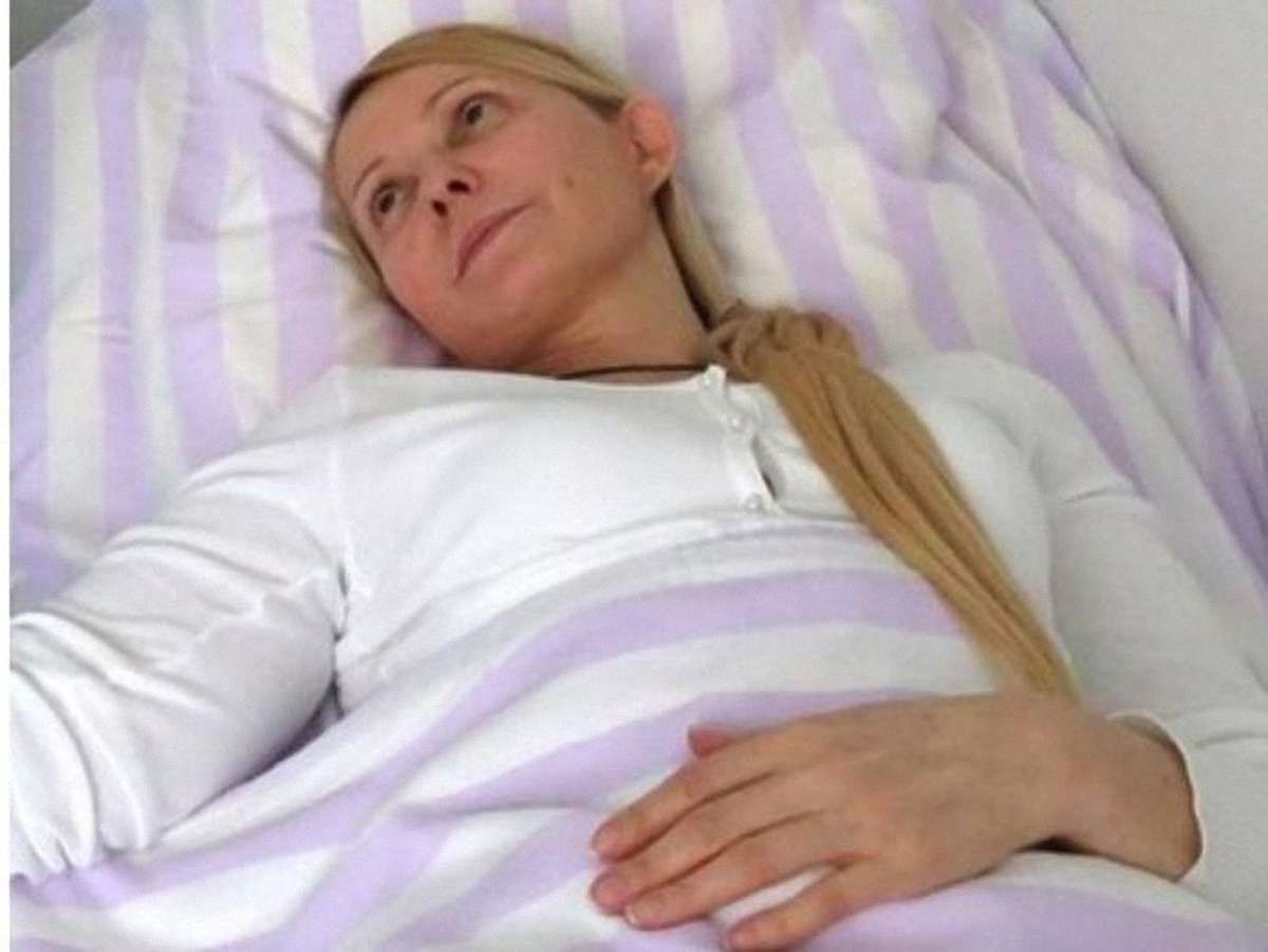 У лікарні запевняють, що Тимошенко ні на що не скаржиться