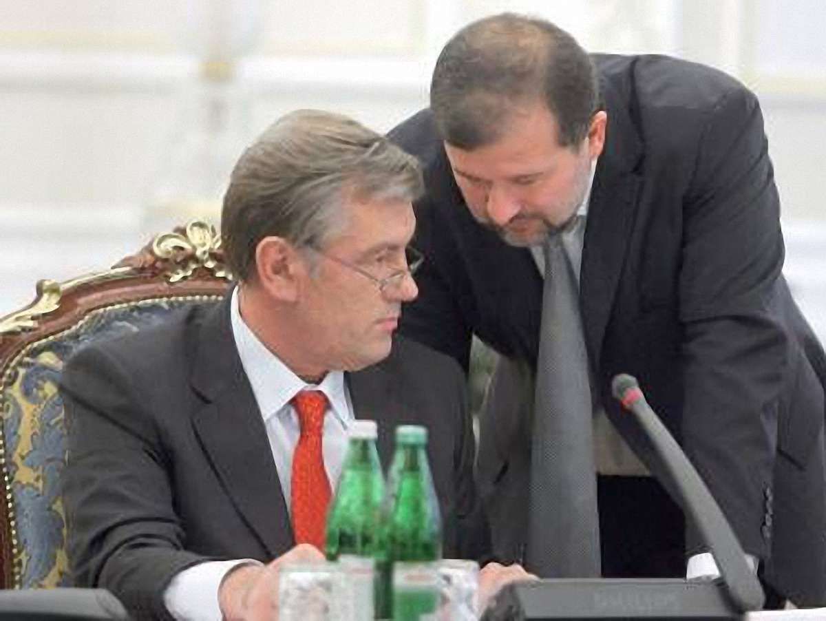 Балога: Ющенка знову втягують у політичні авантюри