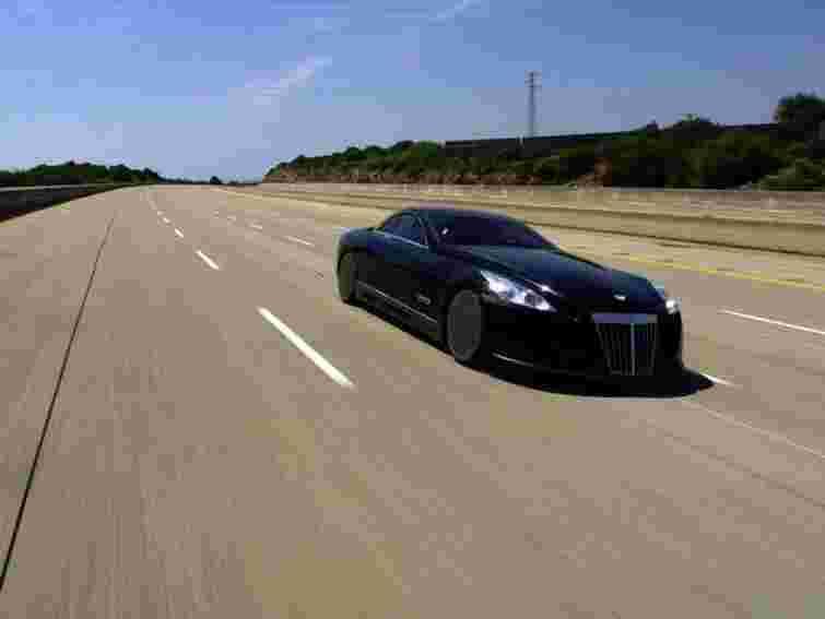 Штрафи для водіїв спорткарів і позашляховиків хочуть збільшити