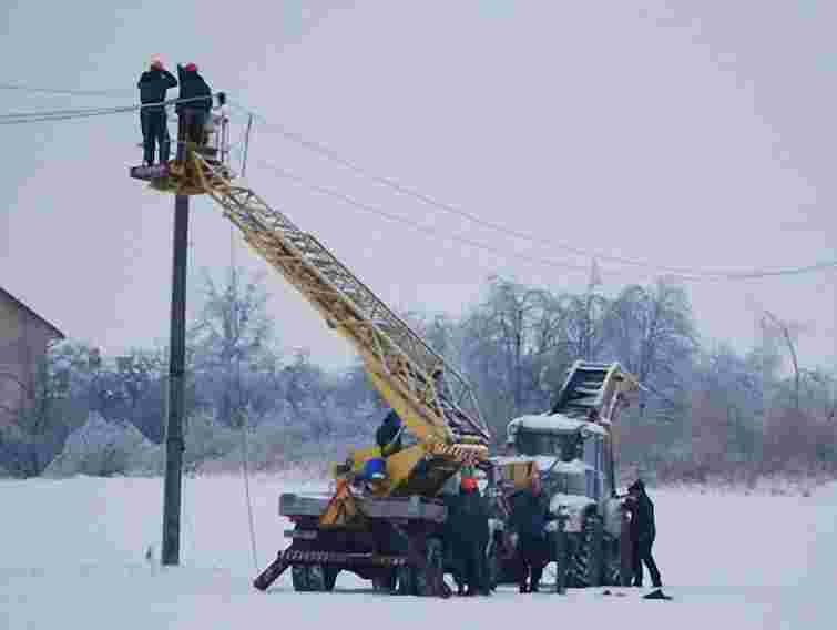 На Львівщині все ще понад 160 сіл не мають світла