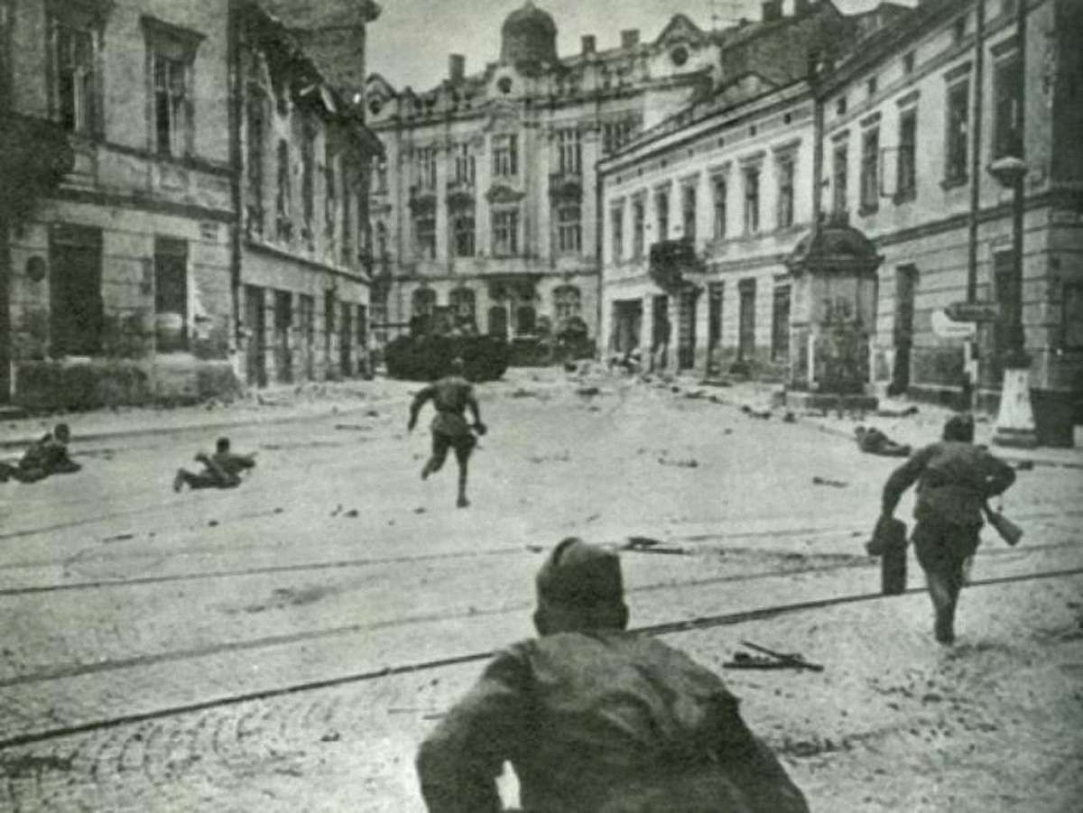 Львів’янам розкажуть про суспільне життя у Другу світову війну