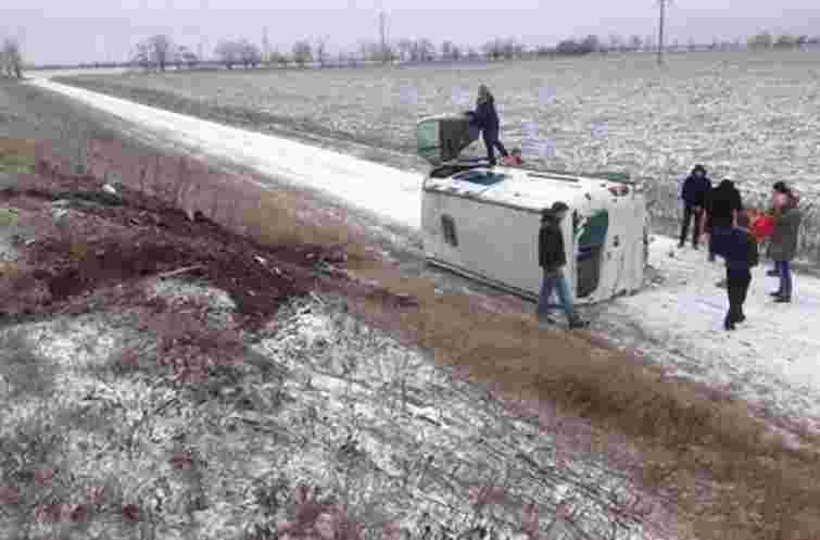 На Запоріжжі перекинувся автобус з музикантами гурту "С.К.А.Й.