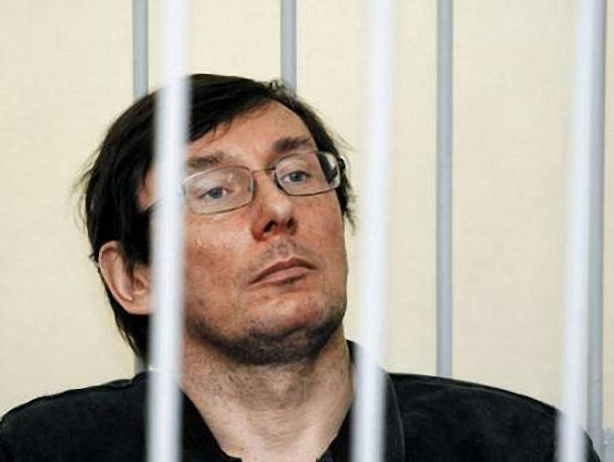Янукович помилує Луценка, якщо той попросить, - ЗМІ