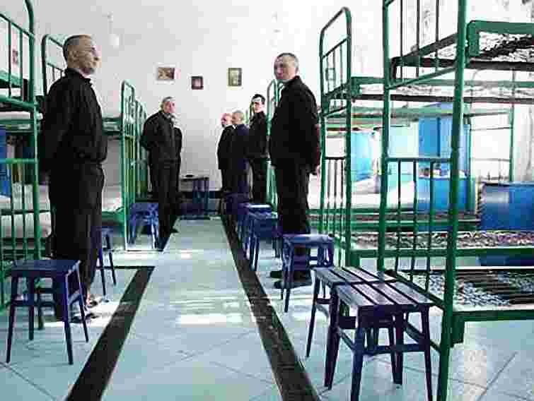 Уряд хоче амністувати близько 1,5 тис. засуджених